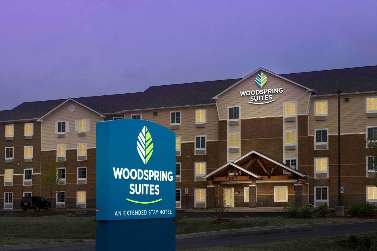 Woodspring Chicago